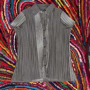 Super cute pleated blouse